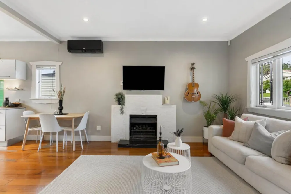 Photos of 15 Levonia Street