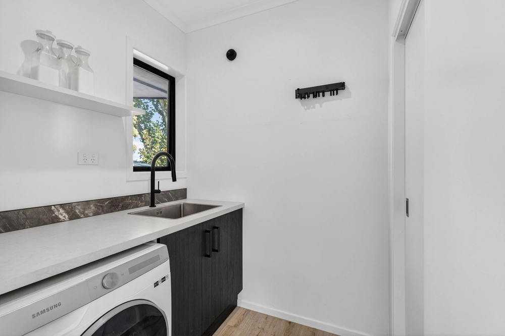 Photos of 121 Baverstock Road