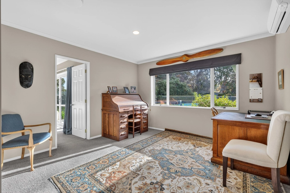 Photos of 328 Newell Road