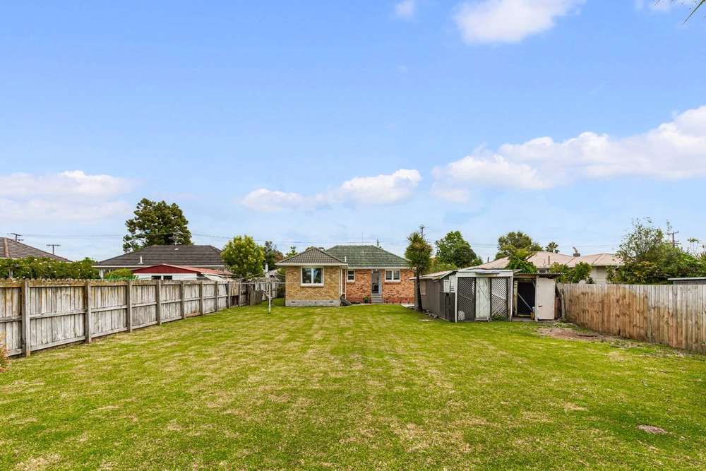 Photos of 16 ward crescent te