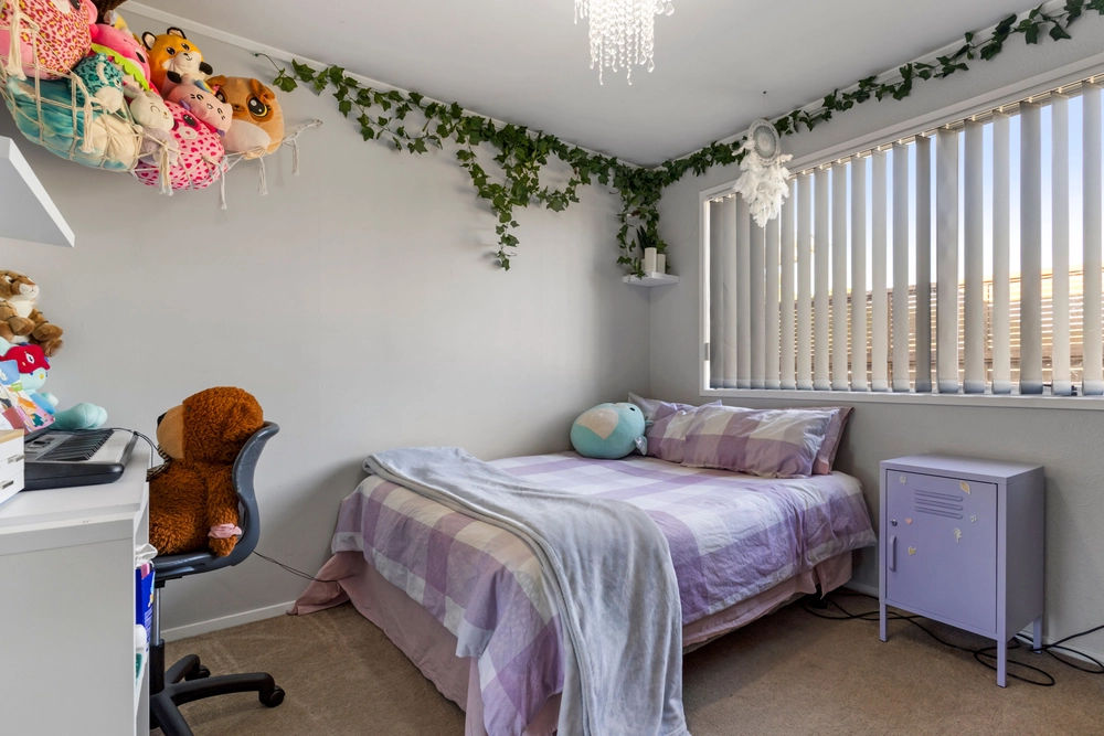 Photos of 13 Gibbons Road