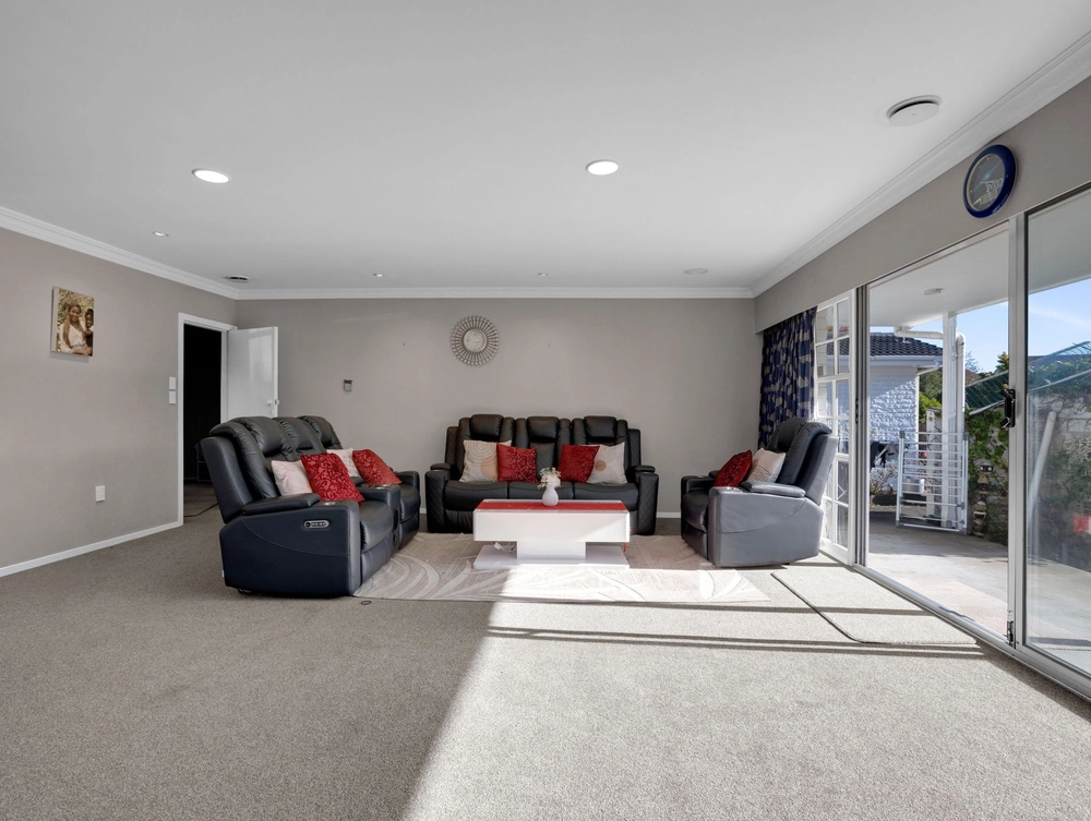 Photos of 104 Poaka Avenue