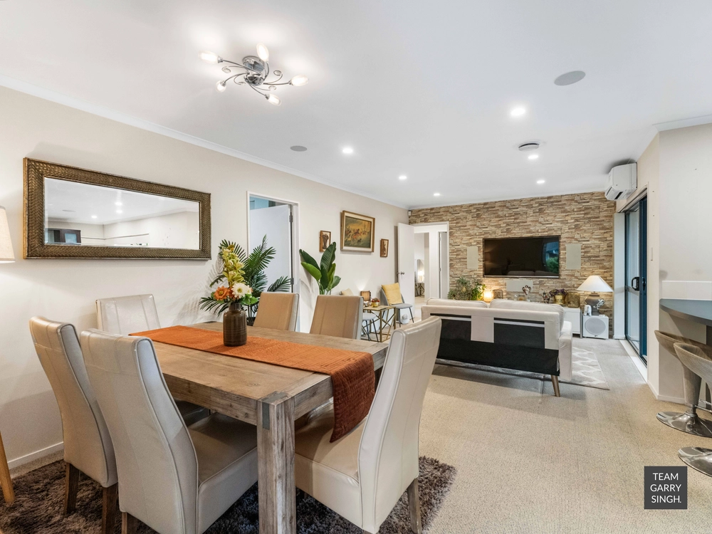Photos of 12 Rushbury Place