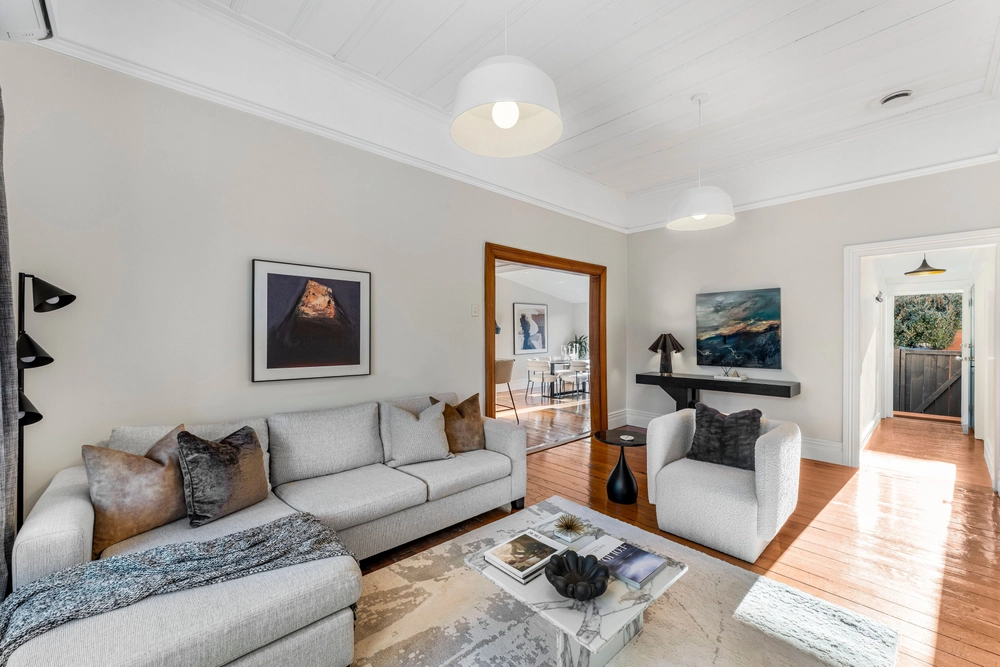 Photos of 16 Wairakei Street