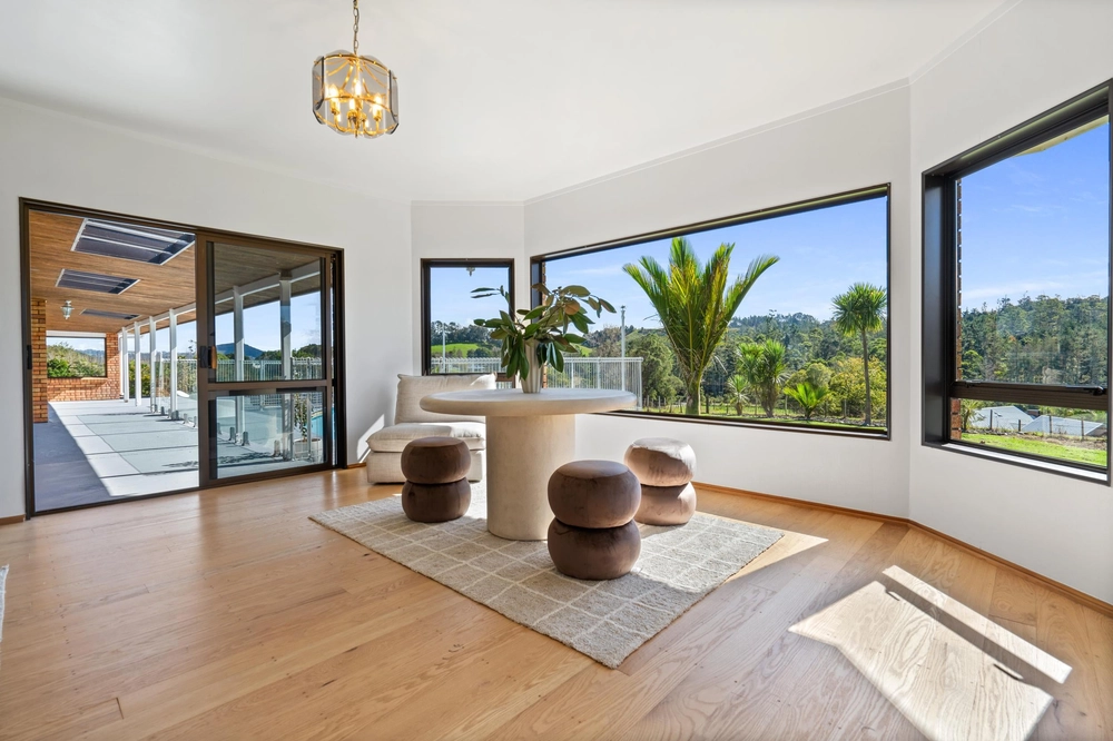 Photos of 382 Whareora Road