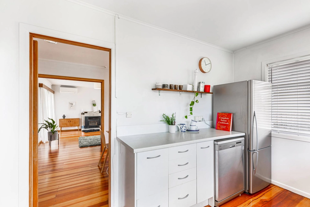 Photos of 16 ward crescent te
