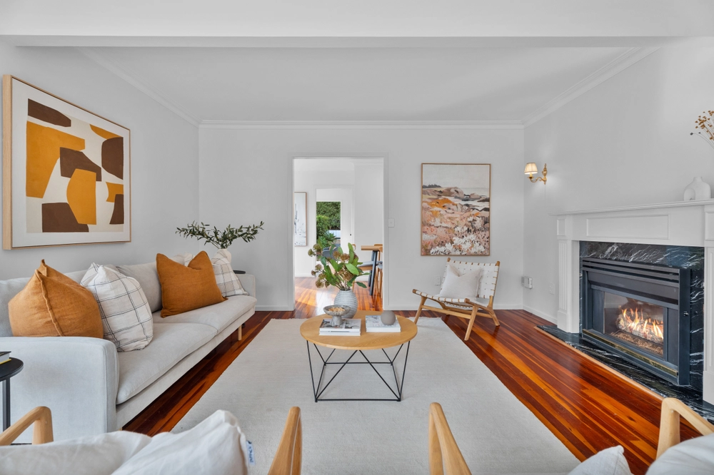 Photos of 29 Entrican Avenue