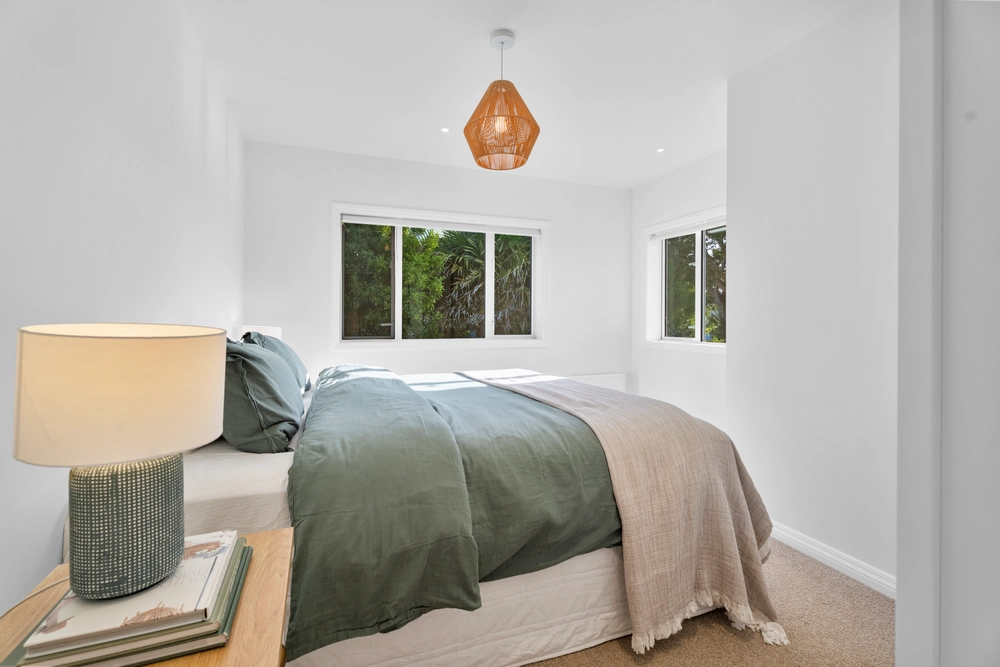 Photos of 32 Kiwi Street