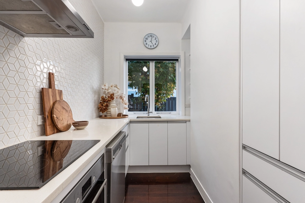Photos of 2/10 St Georges Bay Road
