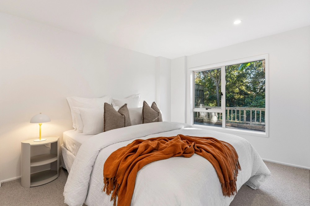 Photos of 583 East Coast Road