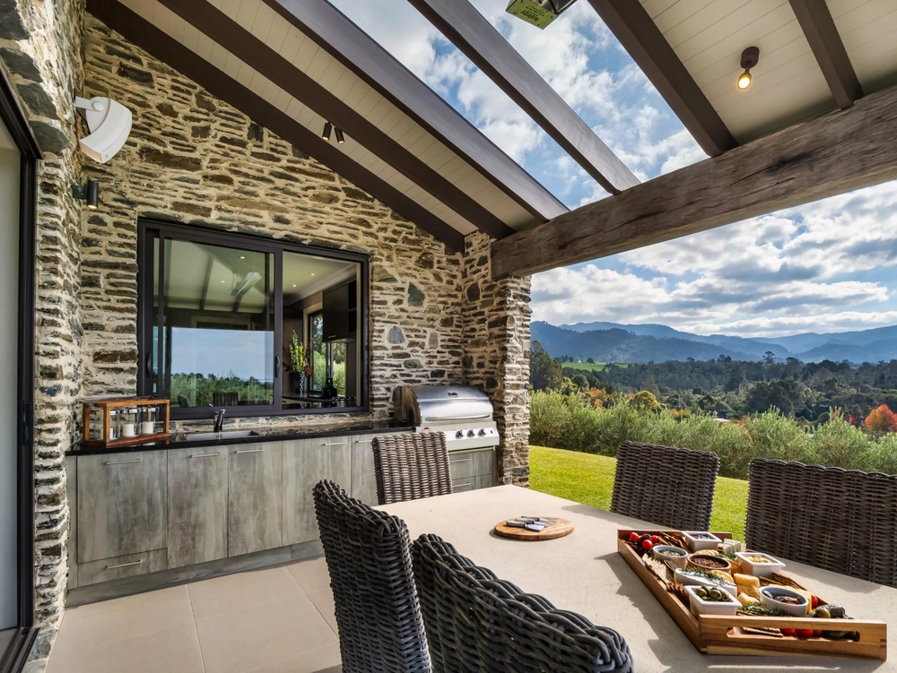 Photos of 265A Hot Springs Road