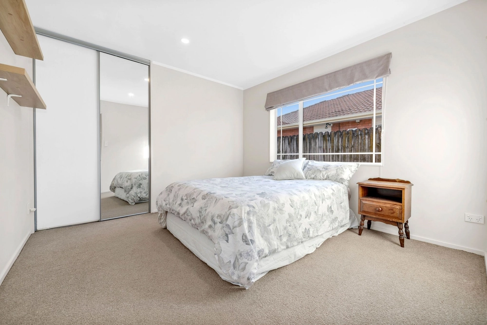 Photos of 2/32 Glanworth Place