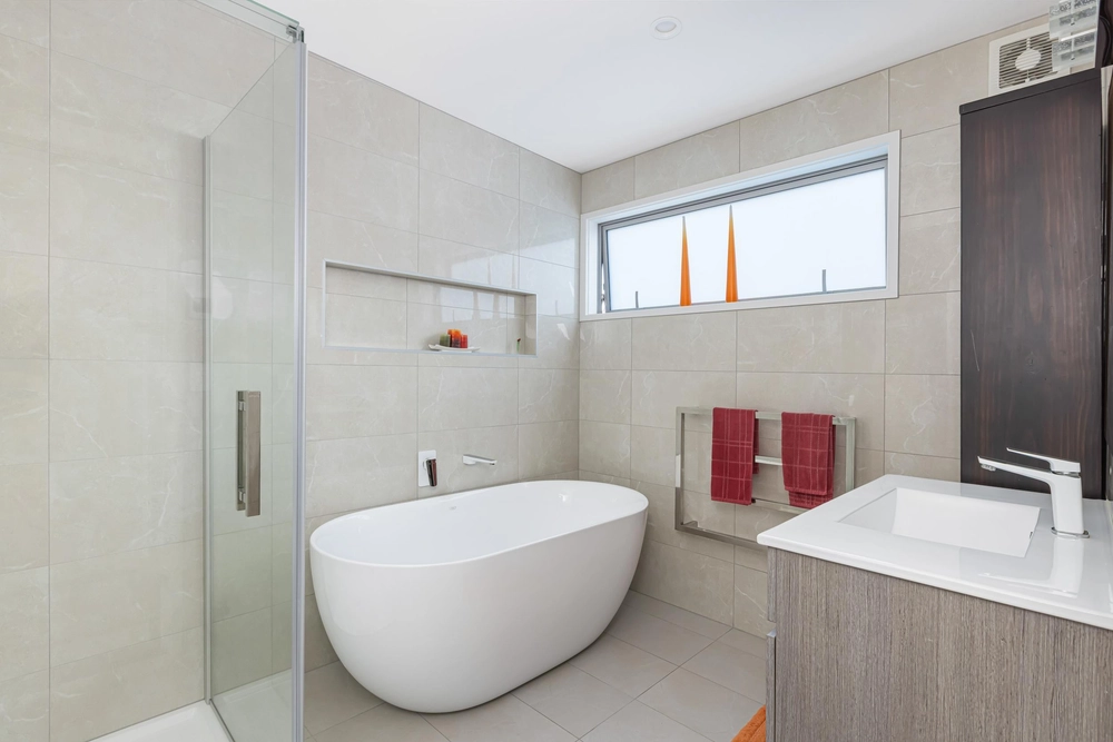 Photos of 202 Vipond Road