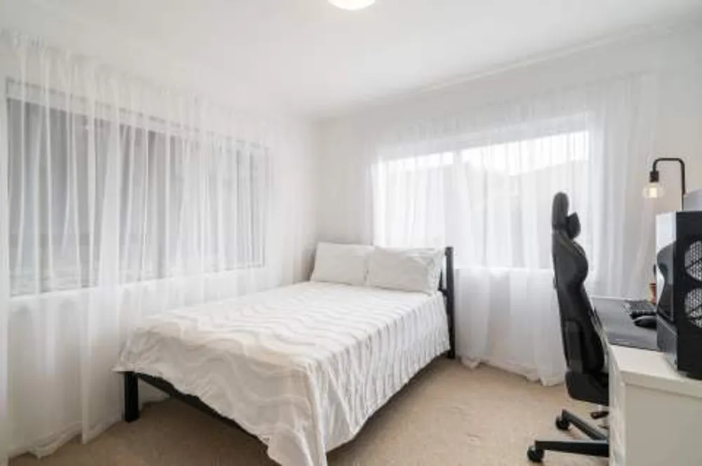 Photos of 48 Eaton Crescent