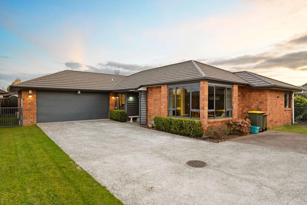 Photos of 8 Jarvis Court