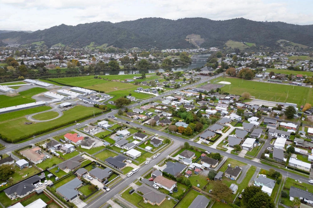 Photos of 1 Tupaea Place