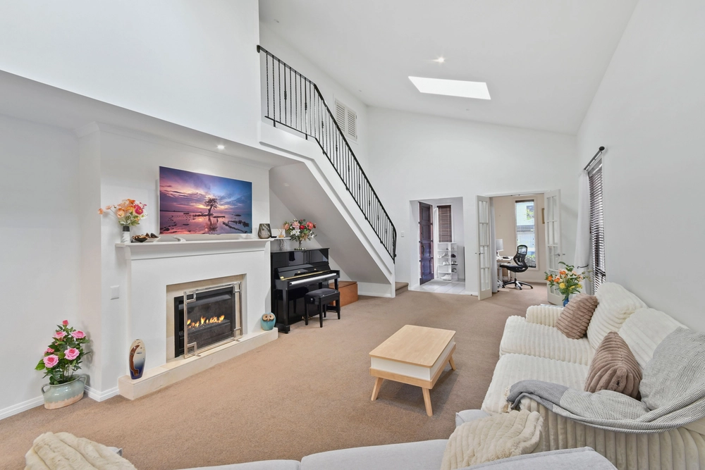 Photos of 25 Bridgefield Crescent