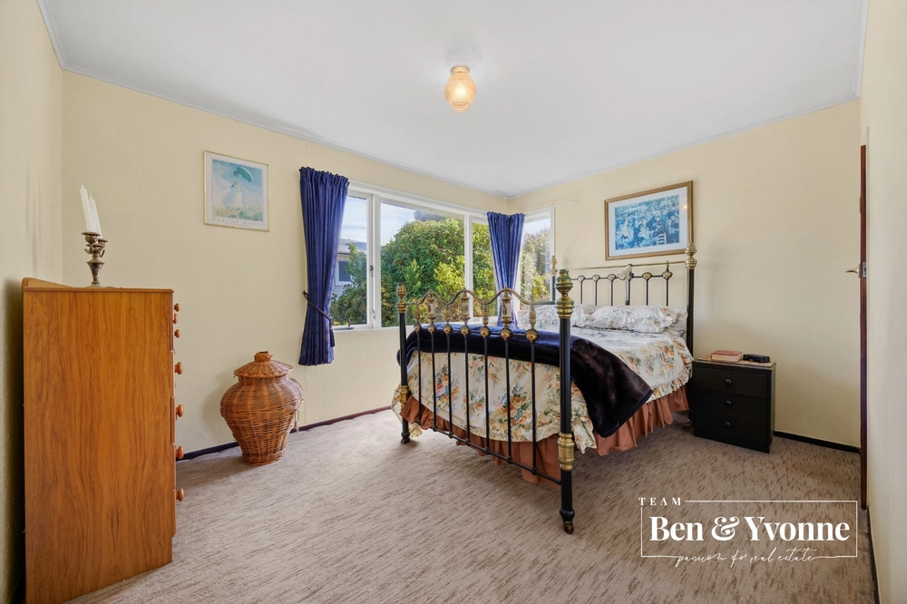 Photos of 24 Cotswold Lane