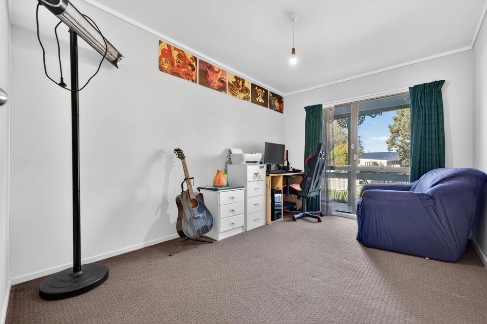 Photos of 1 Coventry Road