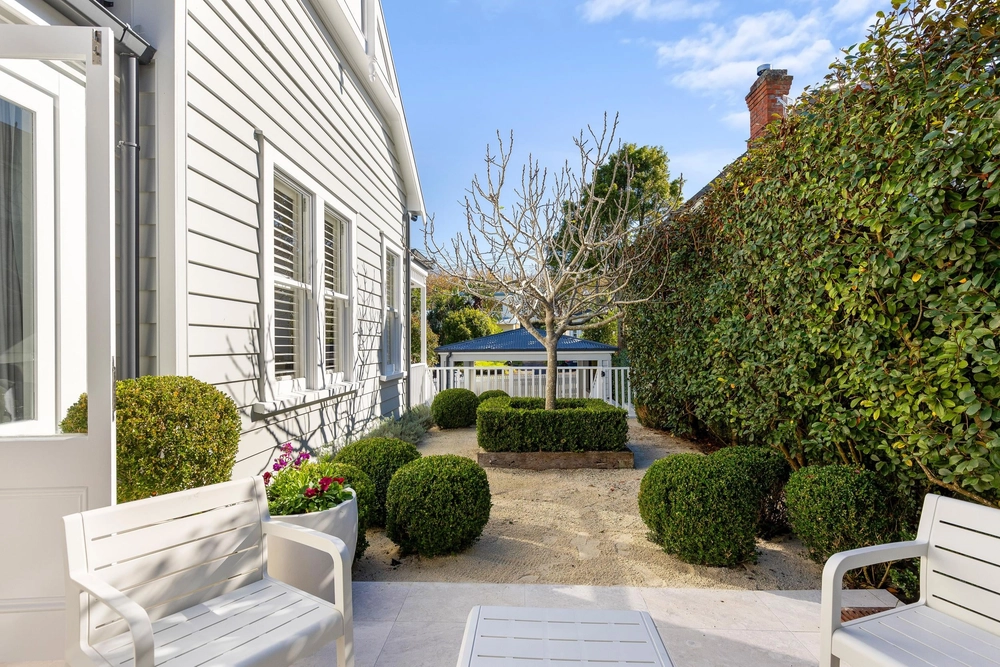 Photos of 16 Wilton Street