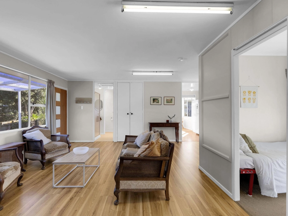 Photos of 42B Wallis Street