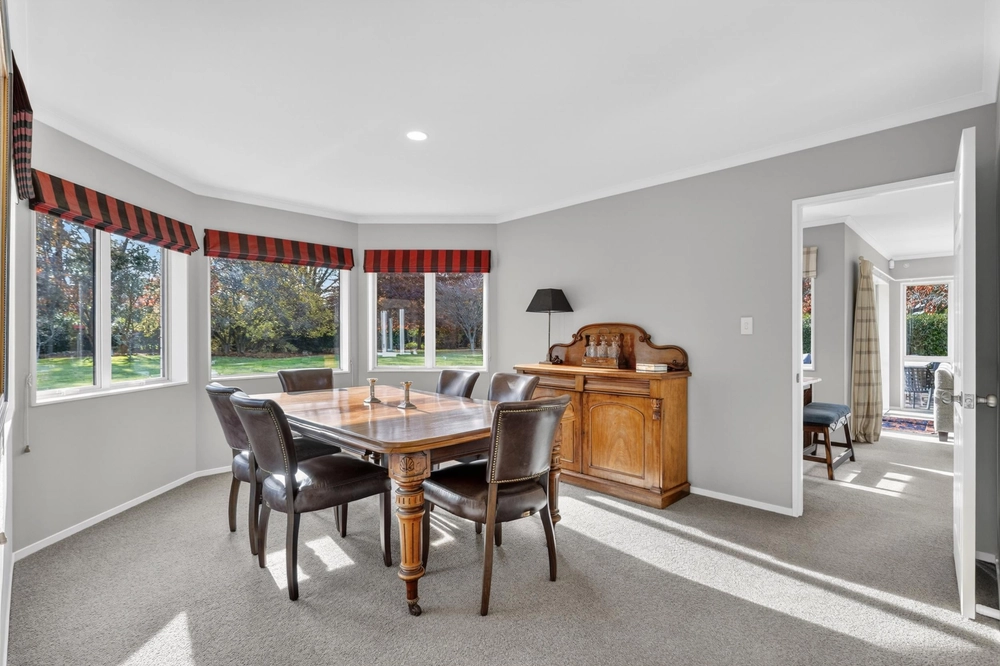 Photos of 328 Newell Road