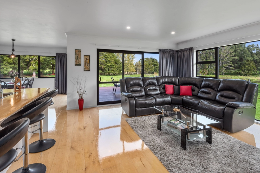 Photos of 27 Hodge Road