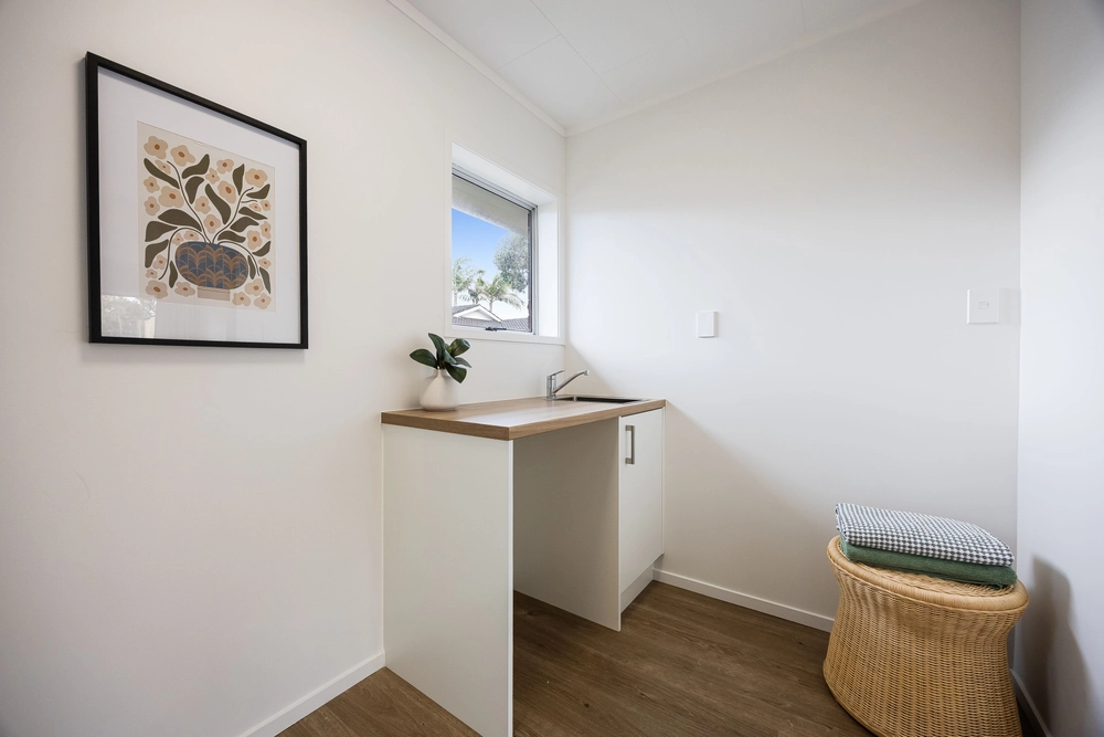 Photos of 83 Centreway Road