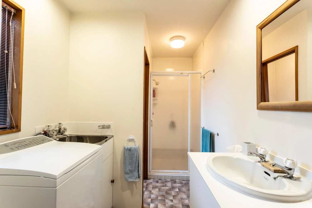 Photos of 47 Pitcairn Crescent