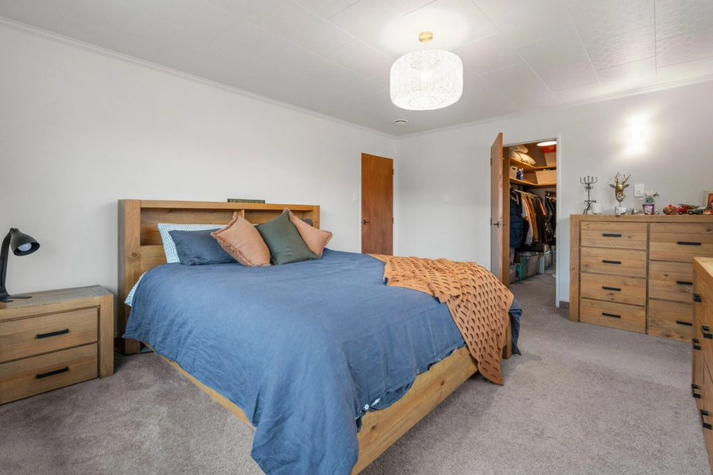 Photos of 47 Kinmont Crescent