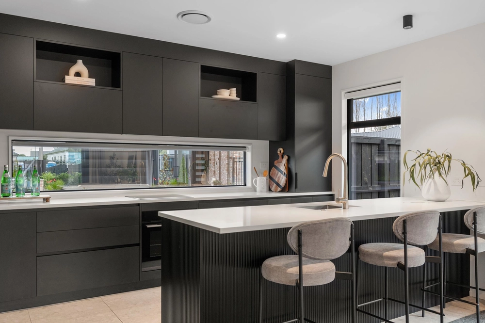 Photos of 6 Millstead Lane