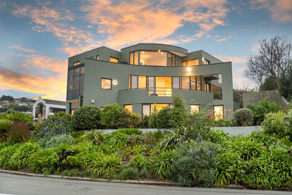 Photos of 72 Glenstrae Road