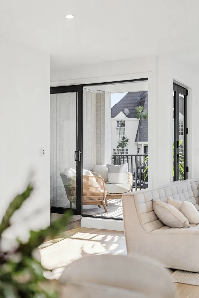 Photos of 39B St Stephens Avenue