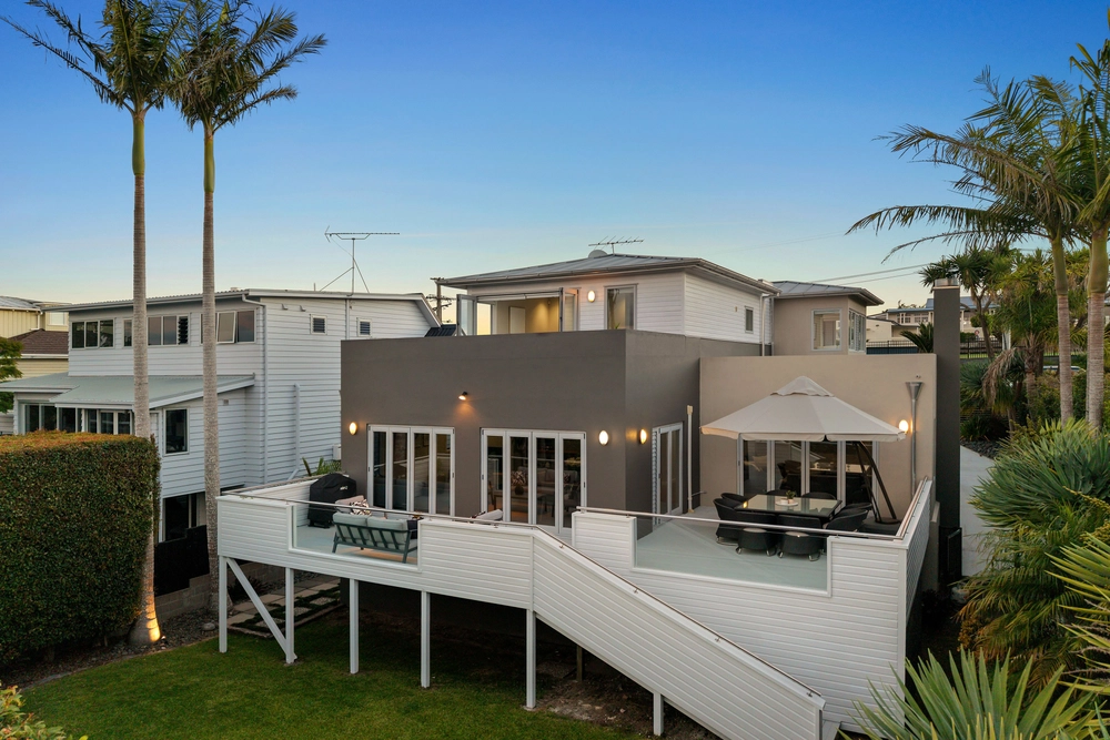 Photos of 8 Rawhitiroa Road