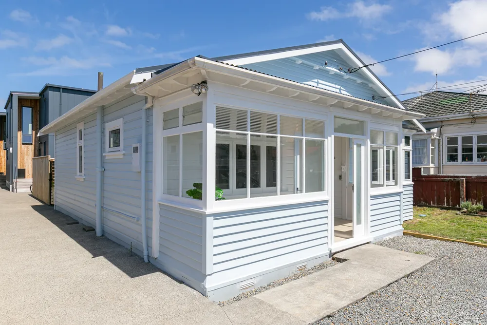 Photos of 26 Byron Street