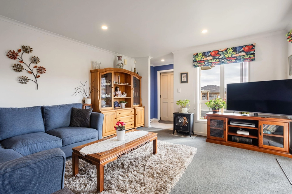 Photos of 55 Sovereign Isle Lane
