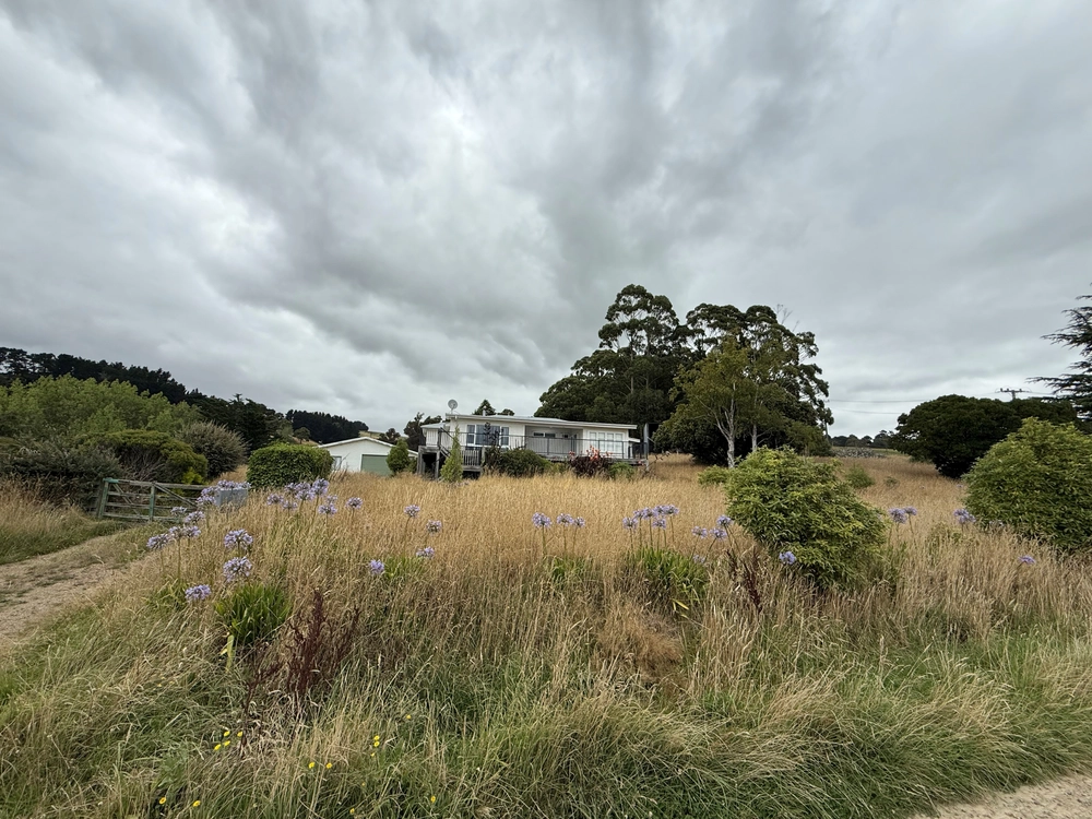 Photos of 250 Bayview Road
