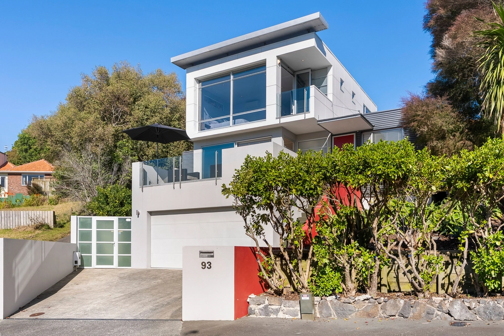Photos of 93 Tautari Street