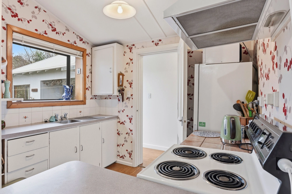 Photos of 47 Pitcairn Crescent