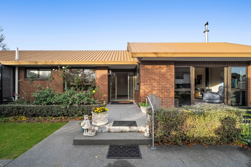 Photos of 212 Maidstone Road