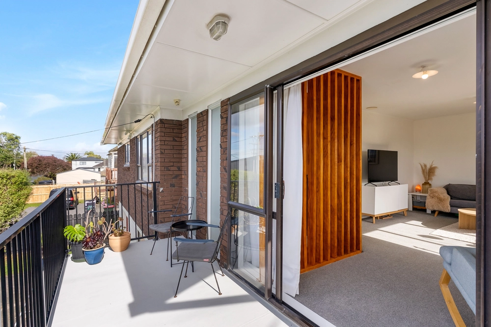 Photos of 720 Te Atatu Road