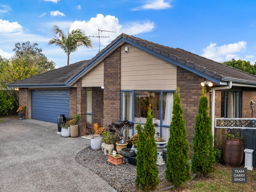Photos of 12 Rushbury Place
