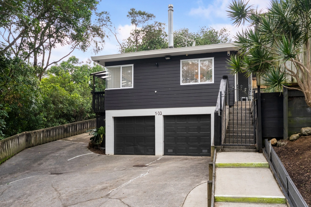 Photos of 33 Brooke Road