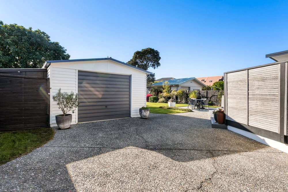 Photos of 202 Patuwai Drive