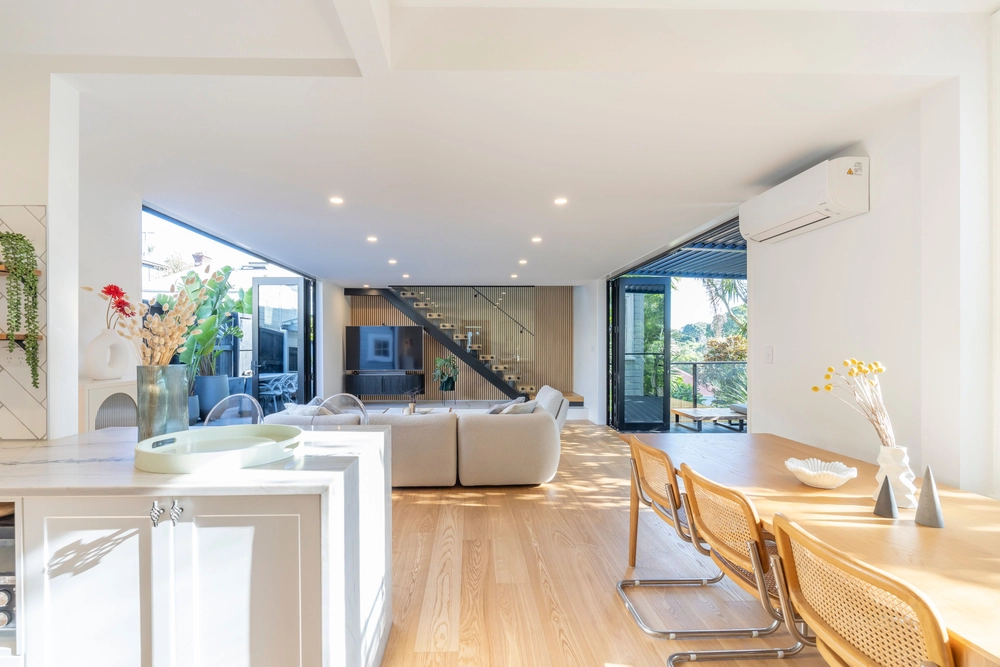 Photos of 18 Mostyn Street