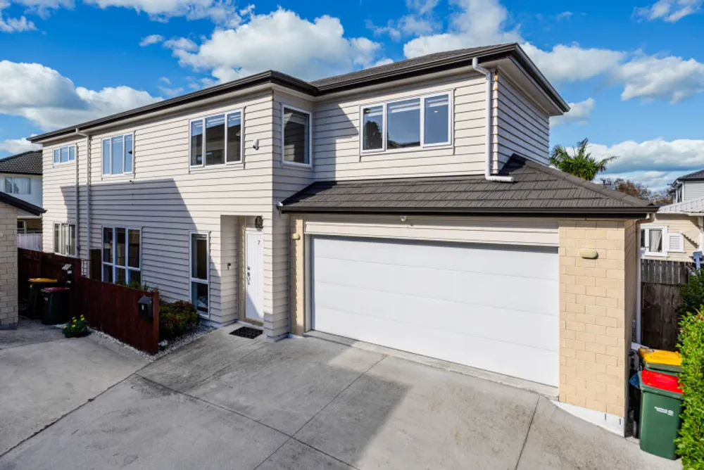 Photos of 7 Papahou Lane