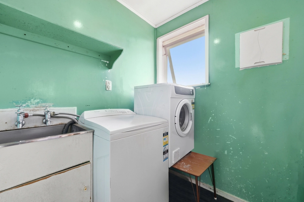 Photos of 42 Maioro Street