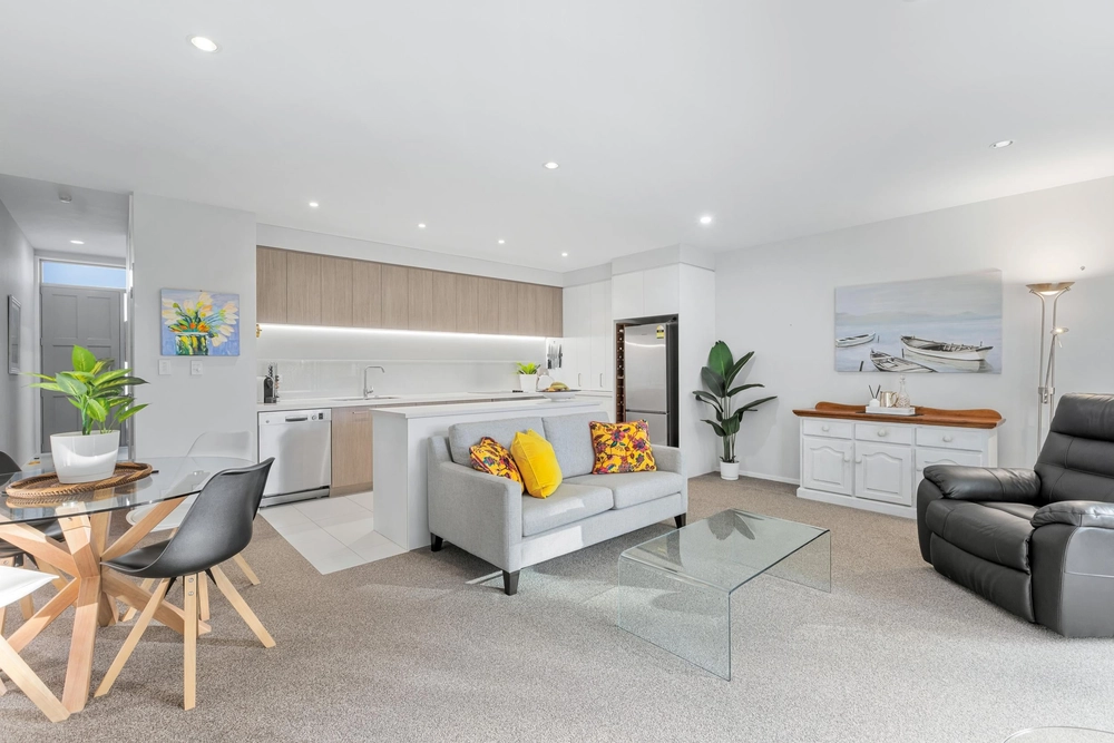 Photos of 337 Millwater Parkway