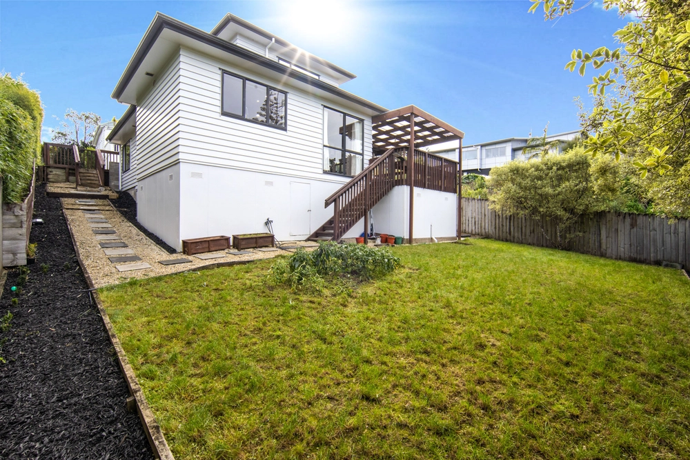 Photos of 70A Wingate Street