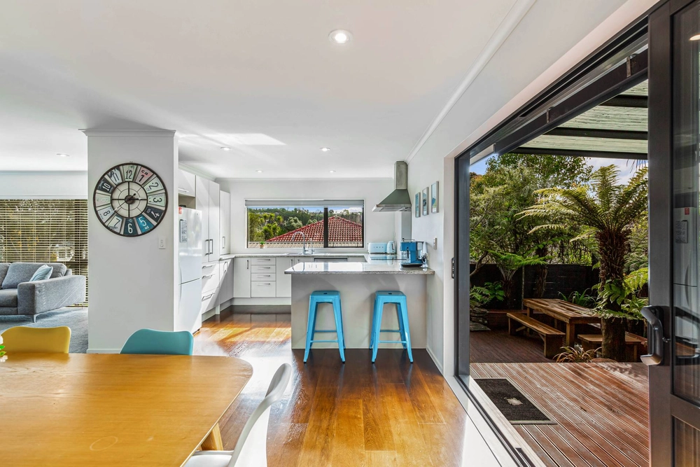 Photos of 33 taipari road te